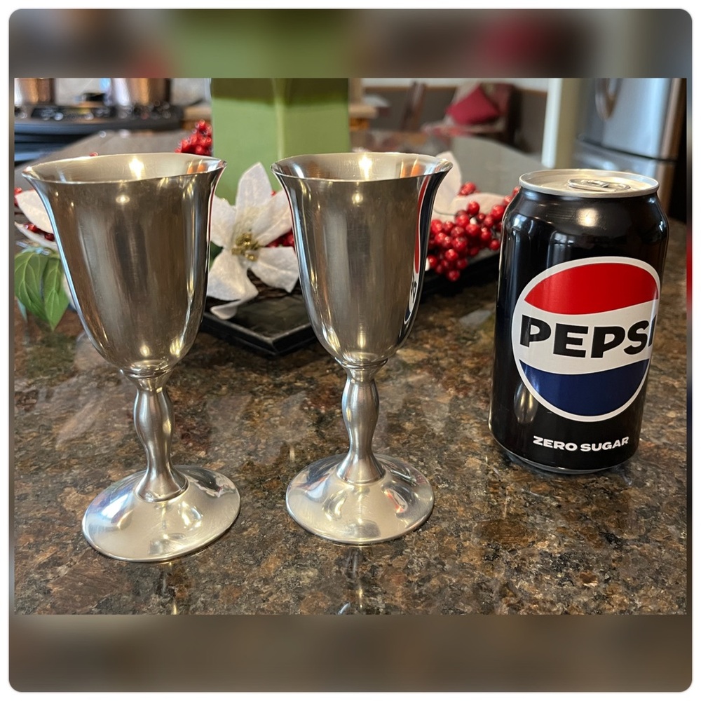 Metawa Holland-Pair Of Real Pewter Cordials-5 1/4”. - Picture 2 of 7
